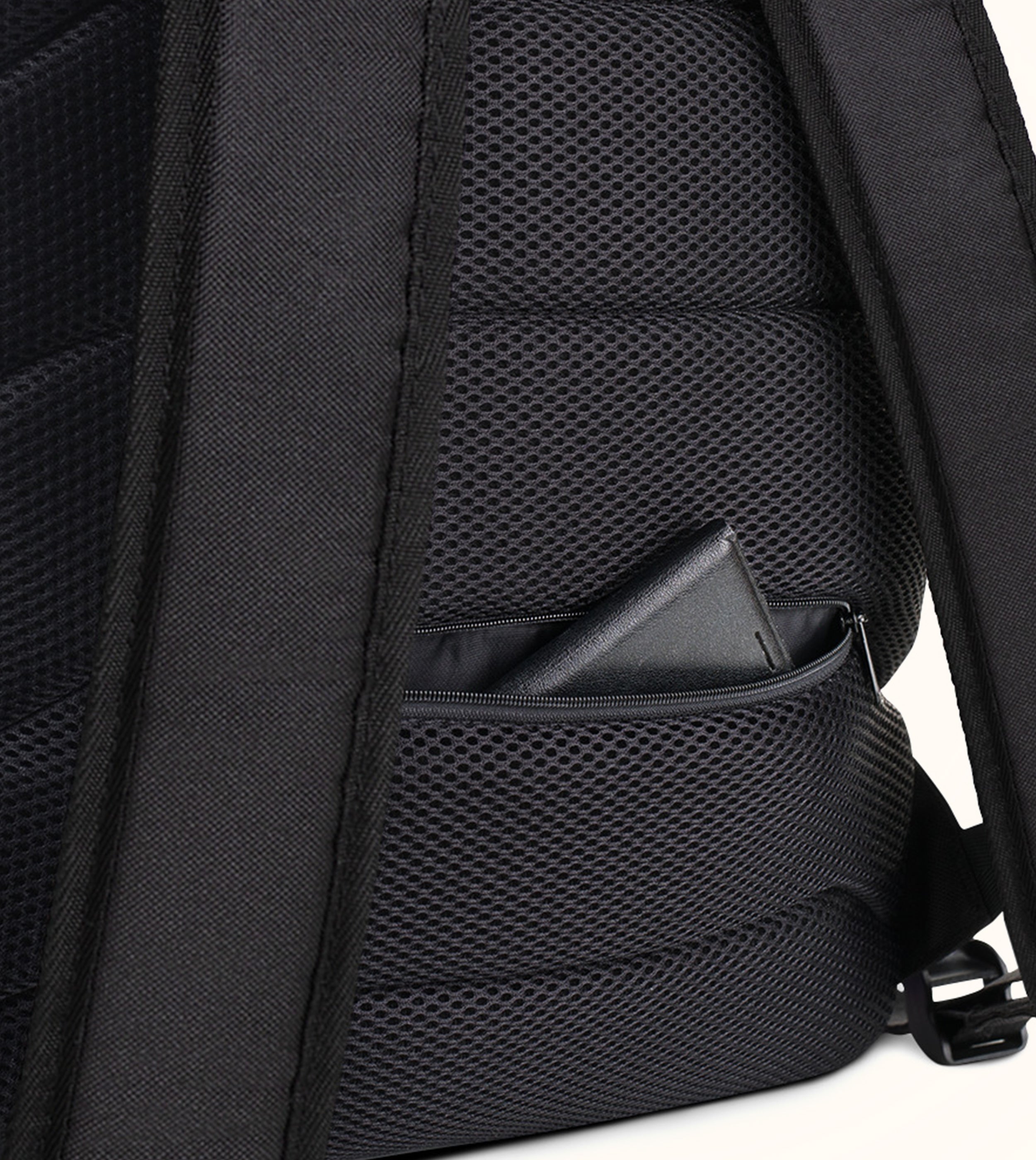 Birdflip® everyday laptop backpack